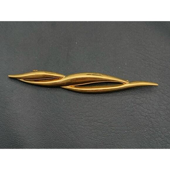 Vintage Monet Gold Tone Abstract Brooch Signed - Picture 2 of 5